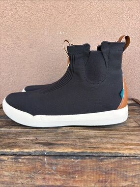 Vessi Women’s Weekend Chelsea Boot